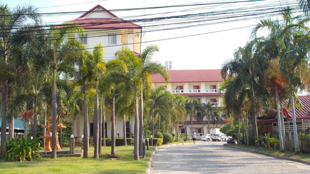 A.P.Garden Hotel Kalaszin Kültér fotó