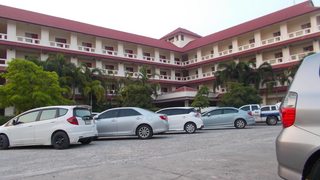 A.P.Garden Hotel Kalaszin Kültér fotó