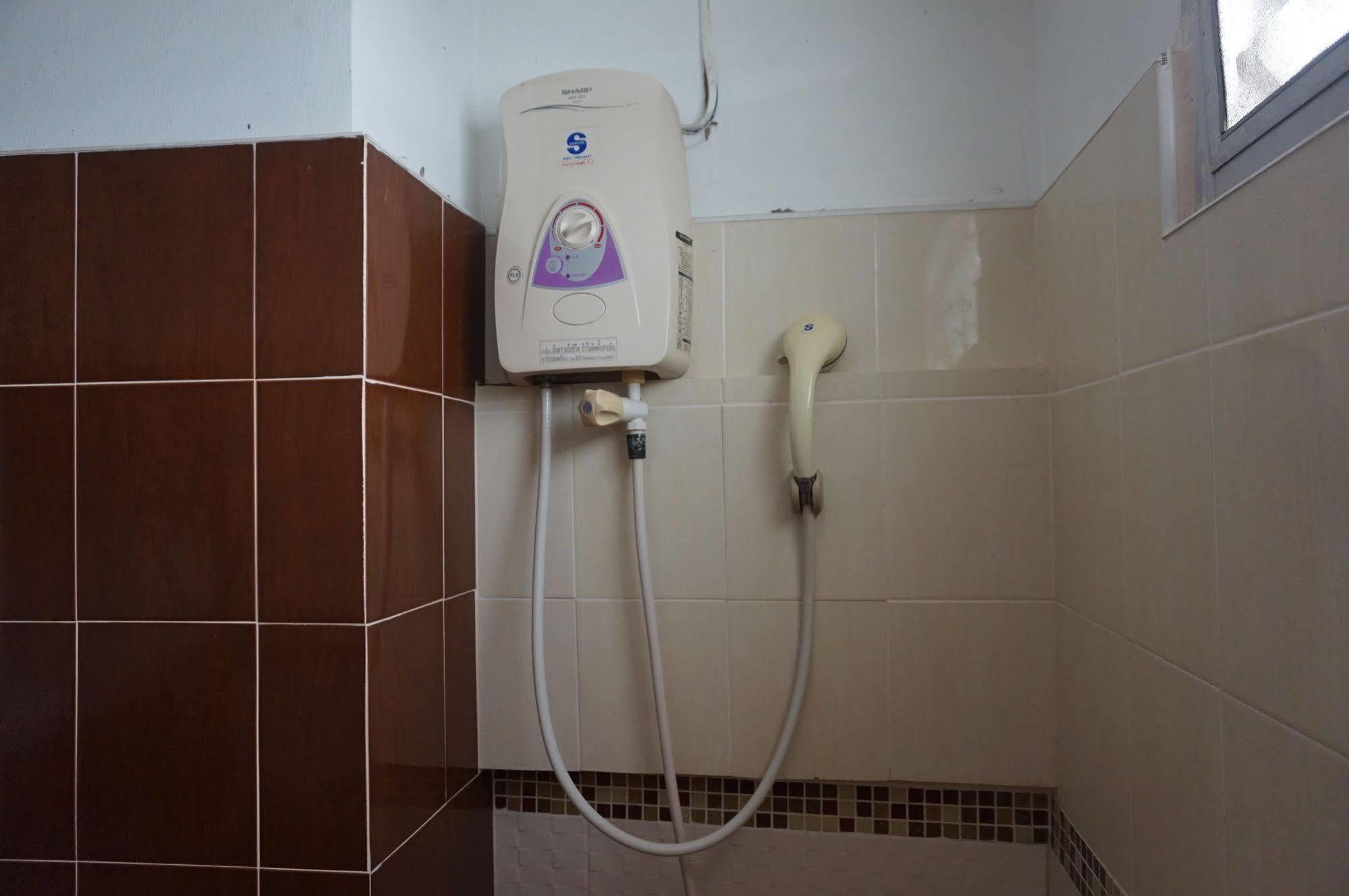 A.P.Garden Hotel Kalaszin Kültér fotó